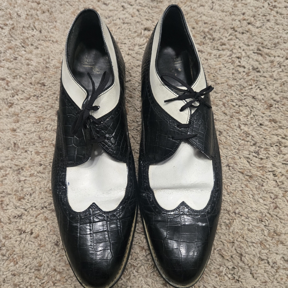 Stacy Adams Black and White Men's Two-Tone Wingtip Oxfords